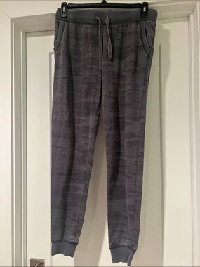 Z Supply women’s grey Camo Joggers - Drawstring Waist